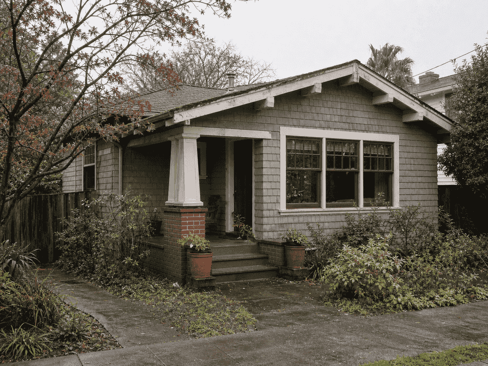 Front exterior of the 1920s Berkeley Craftsman bungalow before the addition