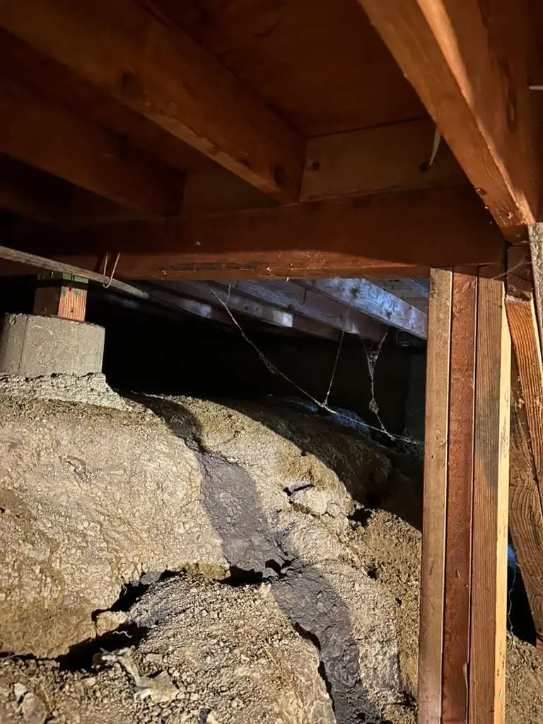 Evidence of severe settlement
